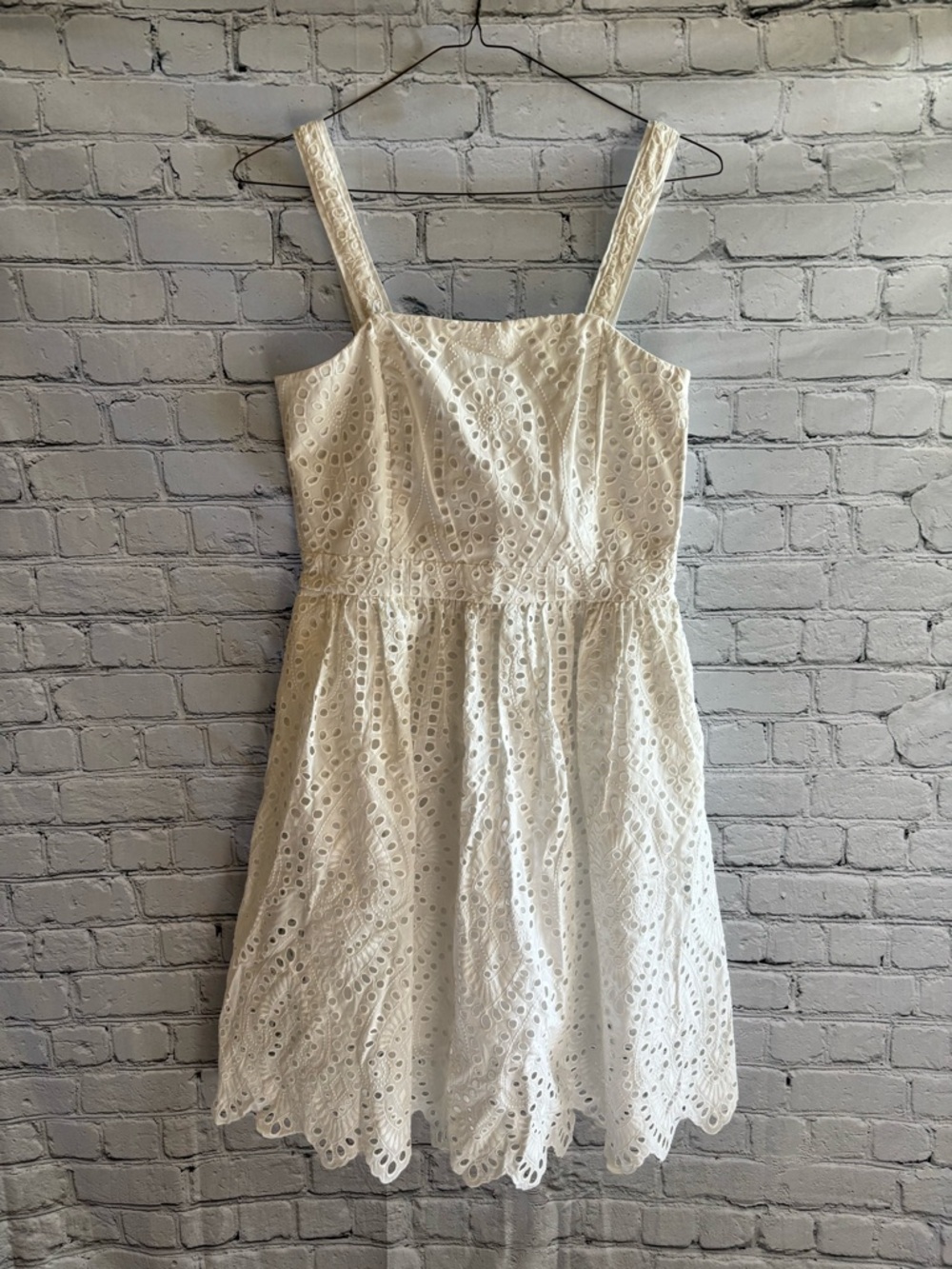 *NEW* Vineyard Vines White Eyelet Knee Length Dress - Size 10 - Removable Strap